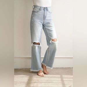 ✨sold✨NWOT Carly Jean Los Angeles Malibu Jeans size 9